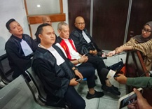 Konferensi Pers & Pendampingan Pengadilan